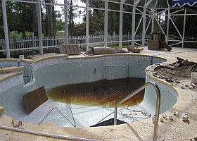 Pool construction and pool repair in Tampa.